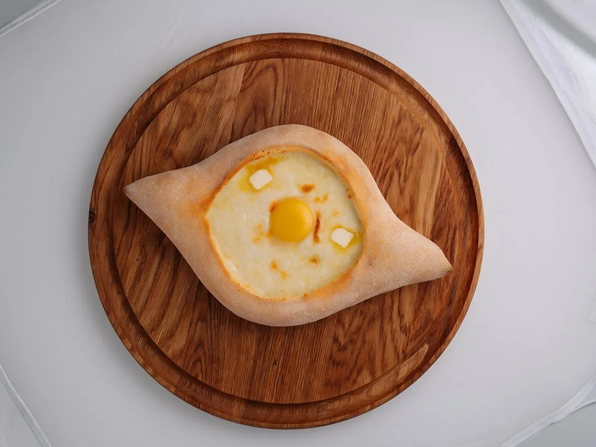 Хачапури по-аджарски